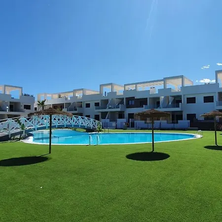 Beautiful Condo In Laguna Beach Resort Overlooking Laguna Rosa In Torrevieja With 2 Bedrooms And 2 Bathrooms Exterior photo