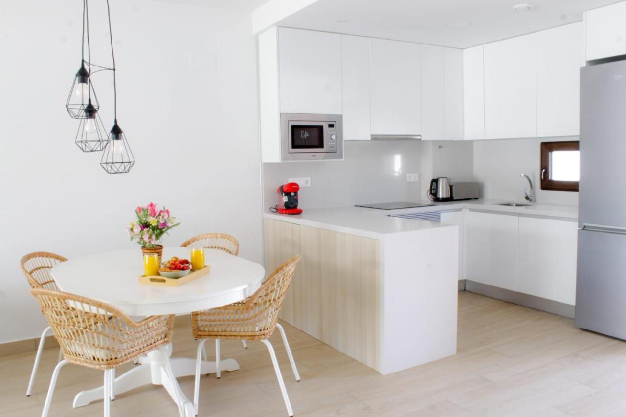 Beautiful In Laguna Overlooking Laguna Rosa In With 2 Bedrooms And 2 Bathrooms Torrevieja
