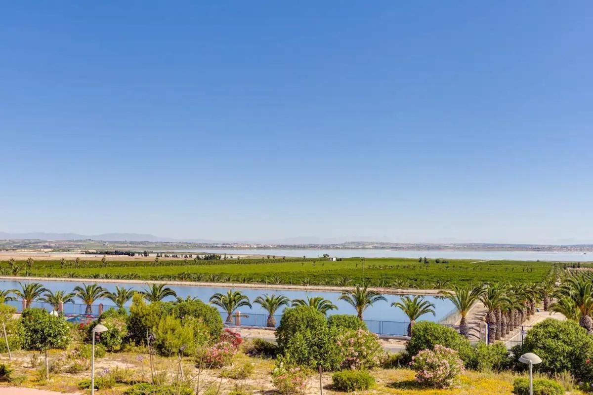 Apartment Beautiful In Laguna Overlooking Laguna Rosa In With 2 Bedrooms And 2 Bathrooms Torrevieja